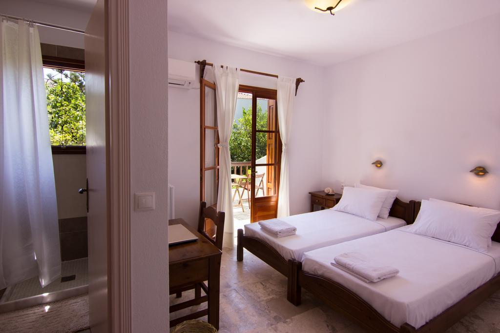 Naftilos Skiathos Exterior foto