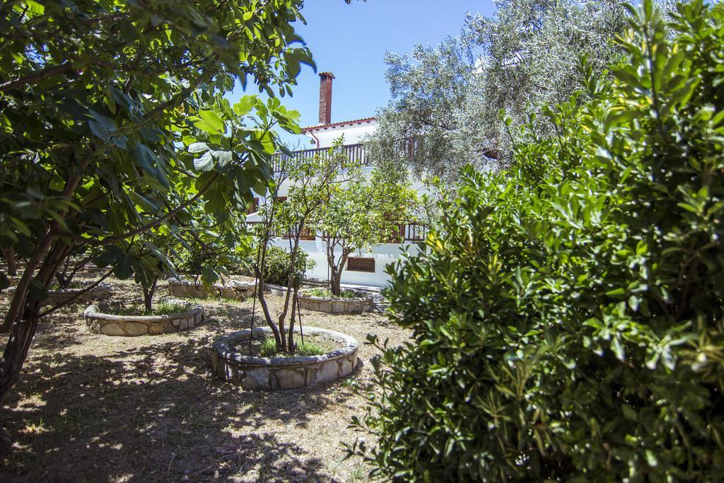 Naftilos Skiathos Exterior foto